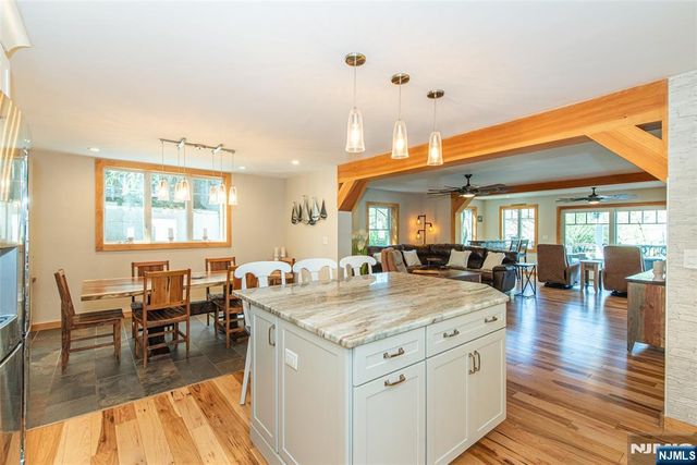 393 Lakeview Avenue, Ringwood, NJ 07456