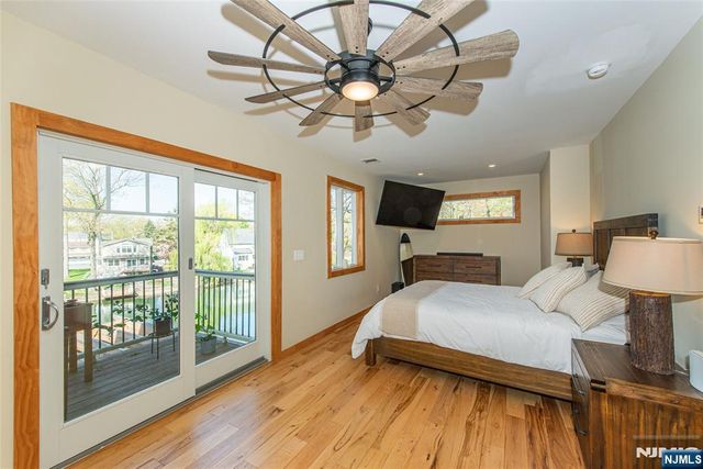 393 Lakeview Avenue, Ringwood, NJ 07456