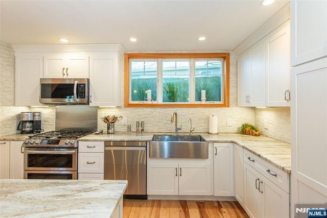 393 Lakeview Avenue, Ringwood, NJ 07456