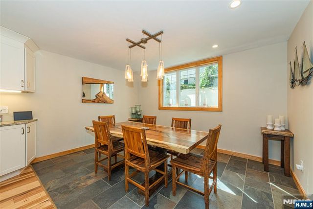 393 Lakeview Avenue, Ringwood, NJ 07456