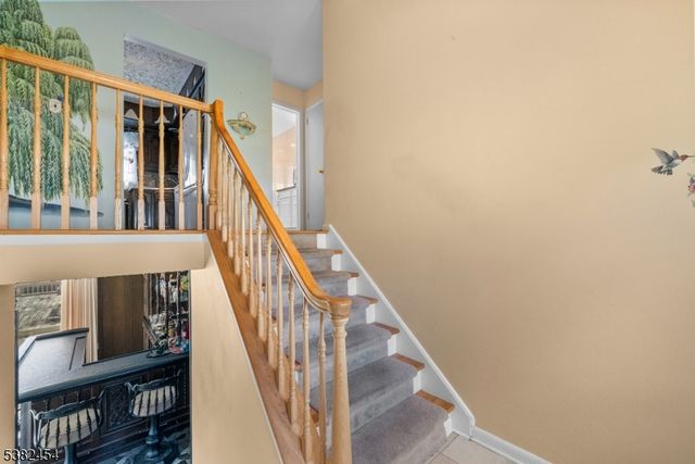 81 White Pl, Clark Twp., NJ 07066