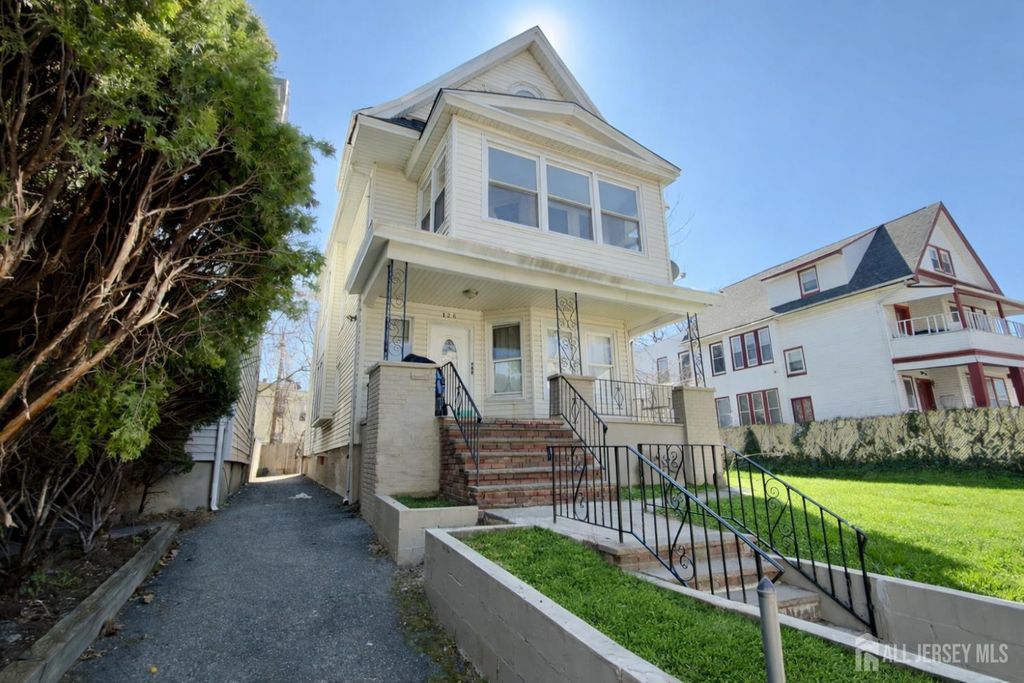 126 N 14th Street, East Orange, NJ 07017