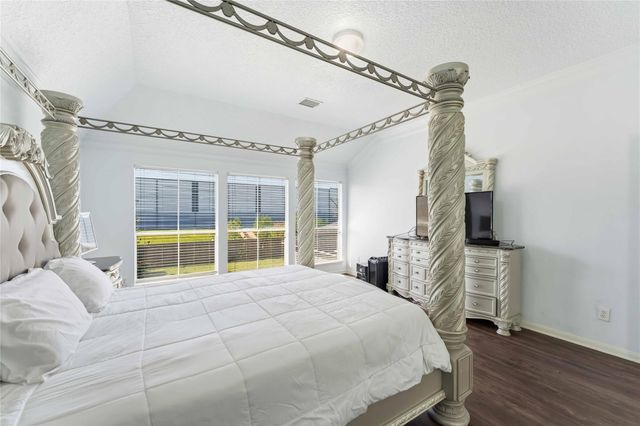 13103 Mossy Bark Lane, Houston, TX 77041