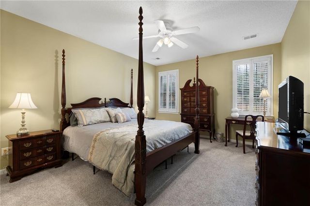 121 Sea Island Drive, Peachtree City, GA 30269