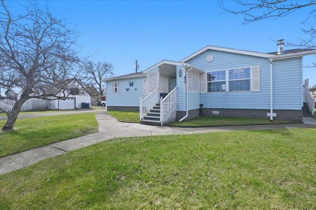 2520 N 17th Street, Superior, WI 54880