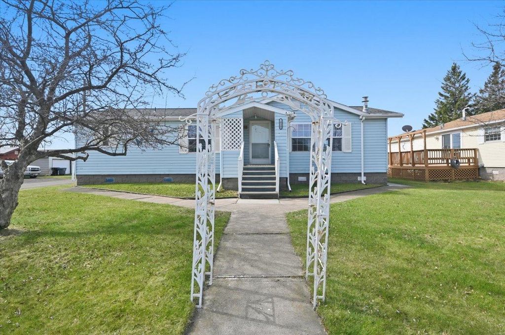 2520 N 17th Street, Superior, WI 54880