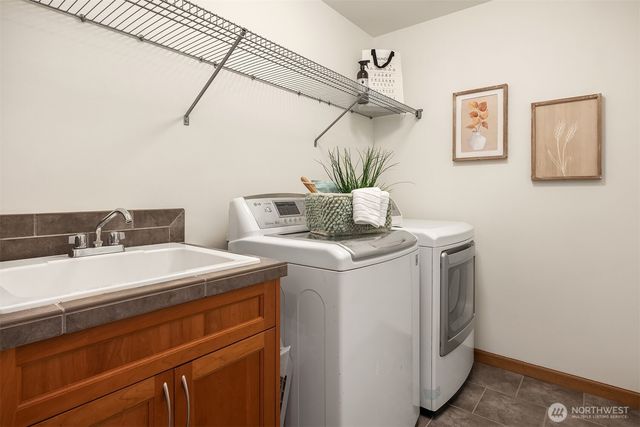 4727 245th Lane SE, Sammamish, WA 98074