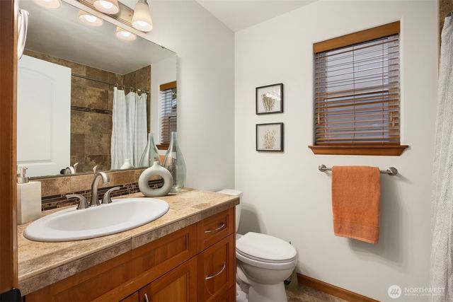 4727 245th Lane SE, Sammamish, WA 98074