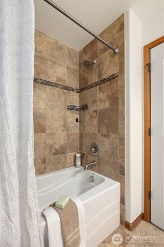 4727 245th Lane SE, Sammamish, WA 98074