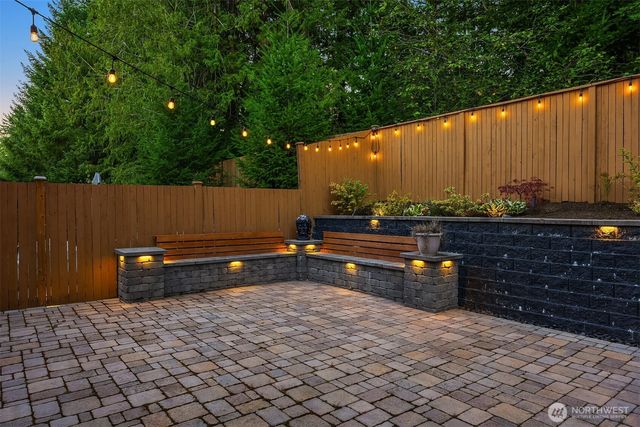 4727 245th Lane SE, Sammamish, WA 98074