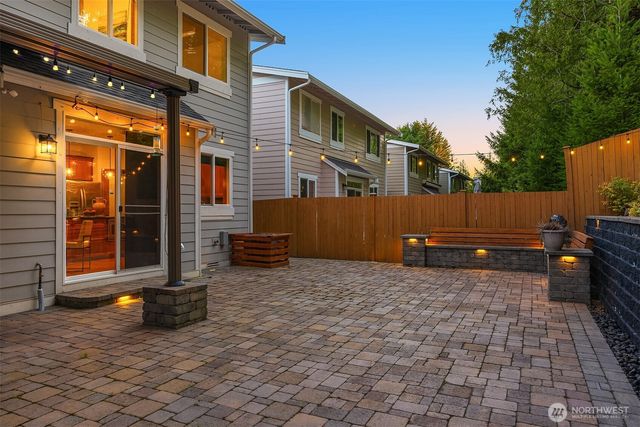 4727 245th Lane SE, Sammamish, WA 98074