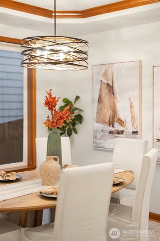 4727 245th Lane SE, Sammamish, WA 98074