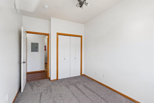 10335 Norfolk Drive 7, Johnston, IA 50131