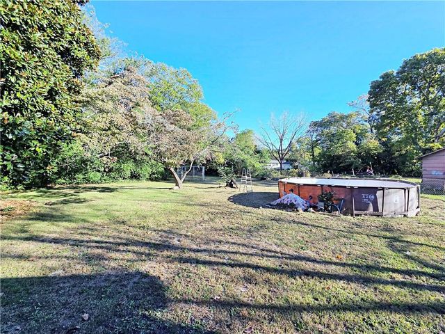 1716 Shaw Road, Fayetteville, NC 28311