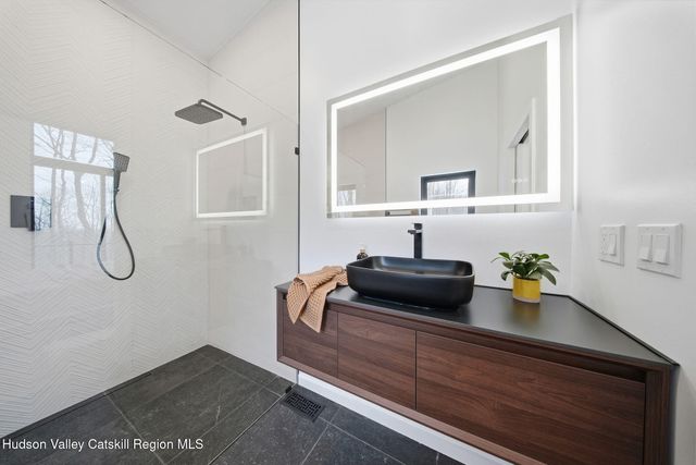 84 Skyline Drive, Neversink, NY 12765