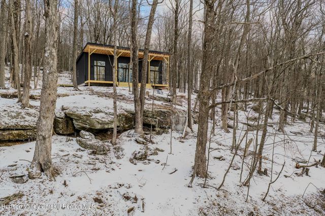 84 Skyline Drive, Neversink, NY 12765