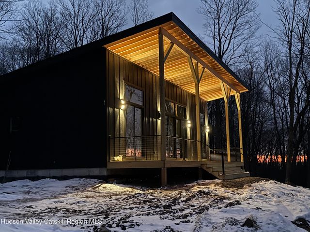 84 Skyline Drive, Neversink, NY 12765