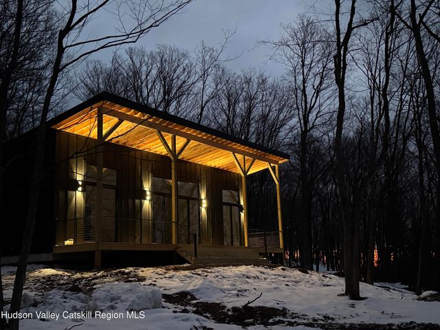 84 Skyline Drive, Neversink, NY 12765