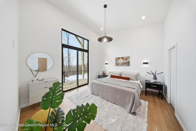 84 Skyline Drive, Neversink, NY 12765