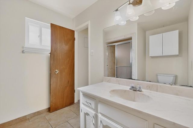 9500 Dona Marguerita Avenue NE, Albuquerque, NM 87111