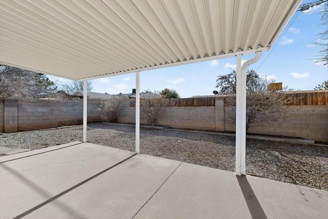 9500 Dona Marguerita Avenue NE, Albuquerque, NM 87111