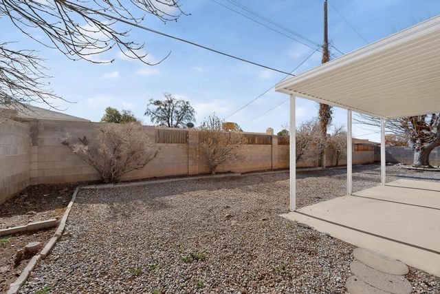 9500 Dona Marguerita Avenue NE, Albuquerque, NM 87111