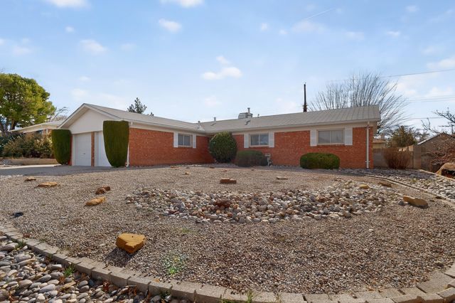 9500 Dona Marguerita Avenue NE, Albuquerque, NM 87111