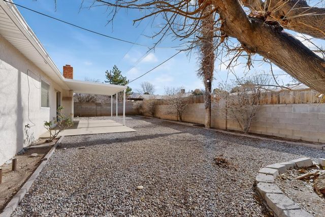 9500 Dona Marguerita Avenue NE, Albuquerque, NM 87111