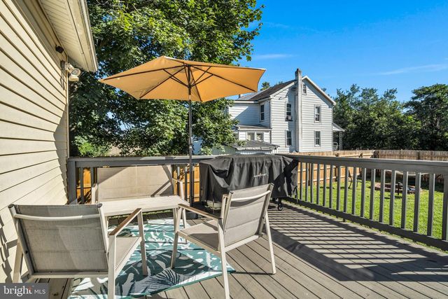 418 N 3RD ST, Newport, PA 17074