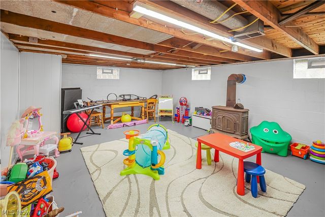 3456 Phalanx Mills Herner Road, Southington, OH 44470