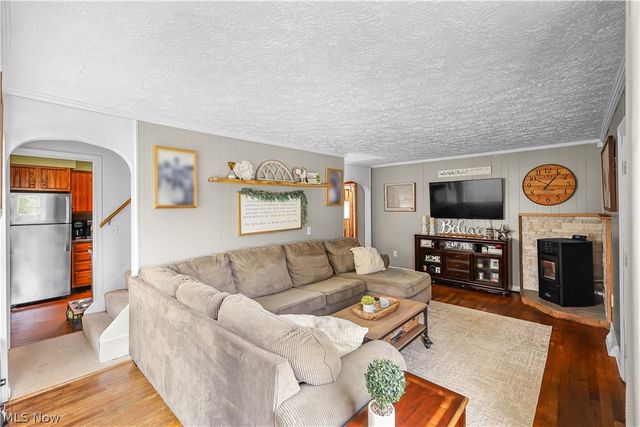 3456 Phalanx Mills Herner Road, Southington, OH 44470