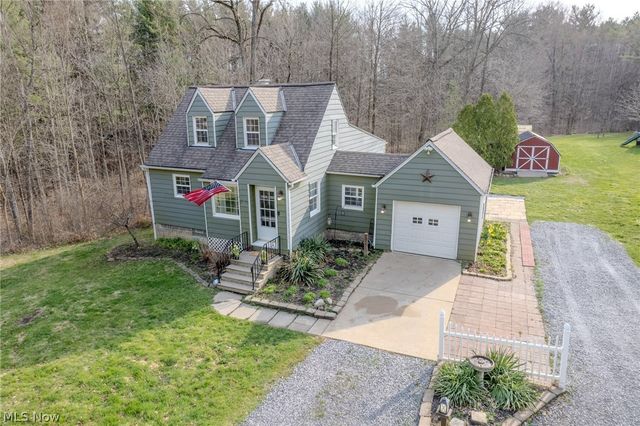 3456 Phalanx Mills Herner Road, Southington, OH 44470