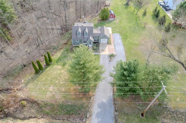 3456 Phalanx Mills Herner Road, Southington, OH 44470