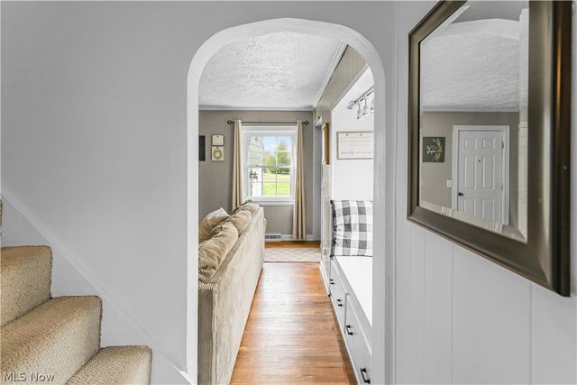 3456 Phalanx Mills Herner Road, Southington, OH 44470