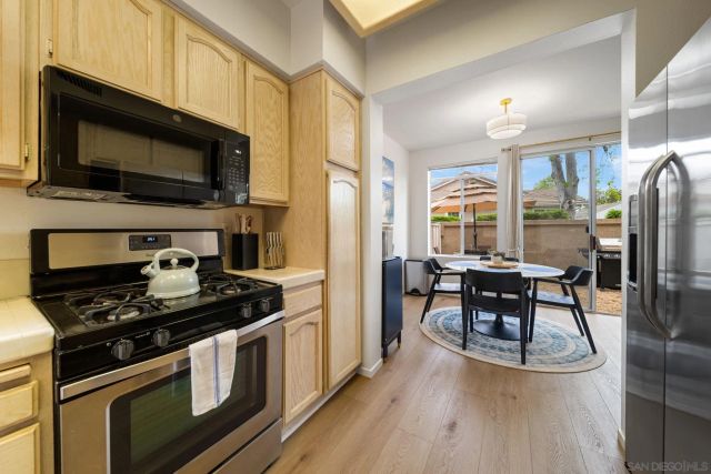 3876 Creststone, San Diego, CA 92130