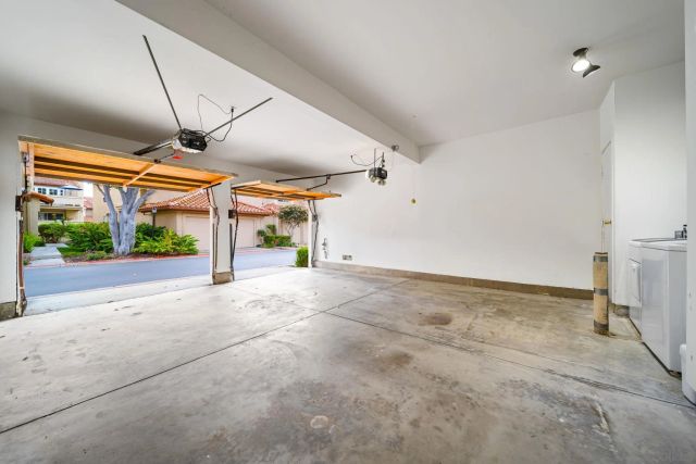 3876 Creststone, San Diego, CA 92130