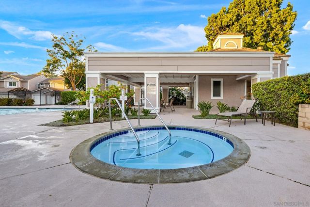 3876 Creststone, San Diego, CA 92130