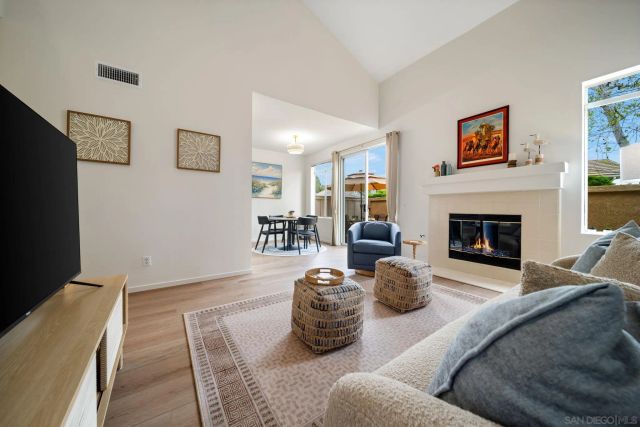 3876 Creststone, San Diego, CA 92130