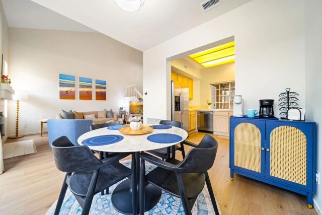3876 Creststone, San Diego, CA 92130