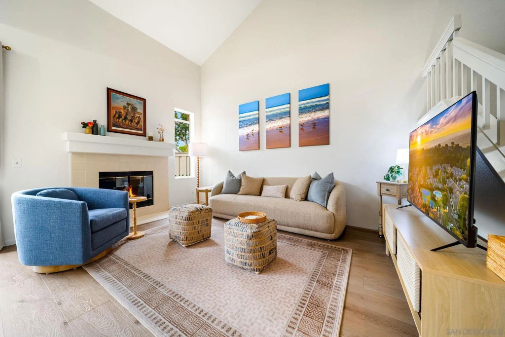 3876 Creststone, San Diego, CA 92130