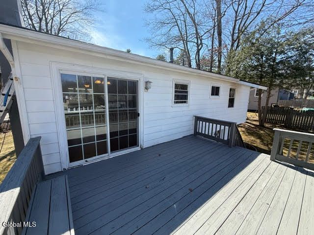 8 Orenda Spring Drive, Saratoga Springs, NY 12866