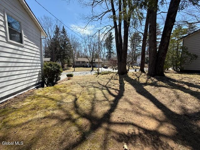 8 Orenda Spring Drive, Saratoga Springs, NY 12866