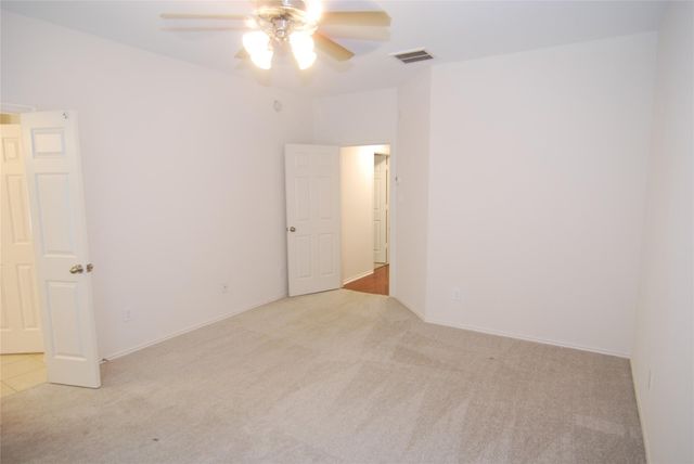 2834 Lockeridge Pines Drive, Spring, TX 77386