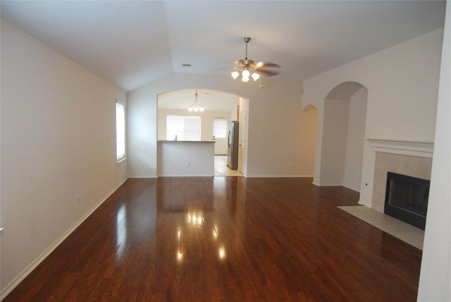 2834 Lockeridge Pines Drive, Spring, TX 77386