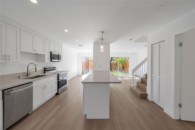 13914 SW 101 Ln 13914, Miami, FL 33186