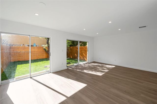 13914 SW 101 Ln 13914, Miami, FL 33186