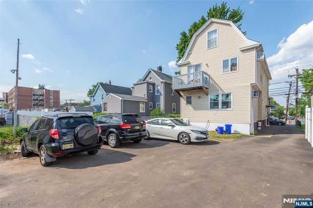 344 Valley Brook Avenue 1, Lyndhurst, NJ 07071