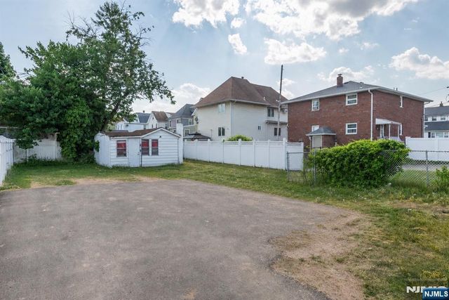 344 Valley Brook Avenue 1, Lyndhurst, NJ 07071