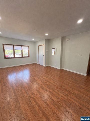 344 Valley Brook Avenue 1, Lyndhurst, NJ 07071