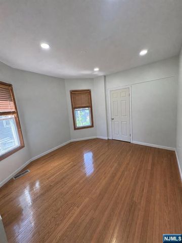 344 Valley Brook Avenue 1, Lyndhurst, NJ 07071